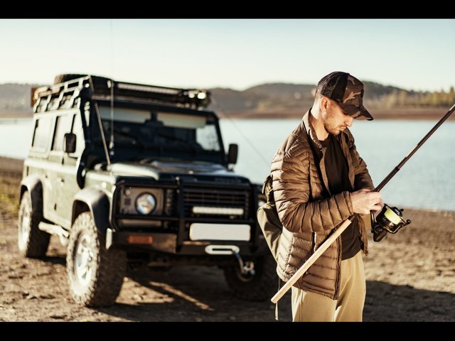 車用ロッドホルダーはどれを使ってる 100均ショップアイテムで自作する人も