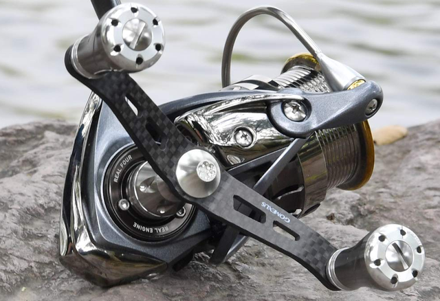 完成品 ダイワDaiwa セルテート3000CXH RIVREリブレハンドルノブ