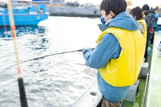 ライフジャケットで釣りを安全に楽しむ 種類や桜マークの解説 おすすめ商品を総まとめ