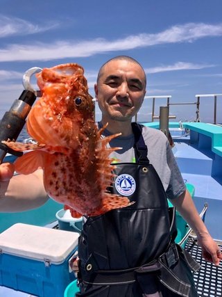 釣果速報 ド迫力の2 0kg 千葉県松栄丸で真っ赤な巨大オニカサゴに酔いしれろ