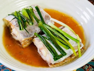 タチウオの中華蒸しの写真