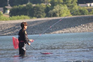 9mの攻め幅に8.5mの操作性。北村憲一さんオススメの鮎竿8.8mの実力とは？