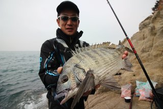 アテンダーIII 0号5.3m VS. 激流チヌ！ 潮止まりはポイント作り