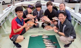 山田丸で加太の大物釣りを満喫！ご当地の仕掛けで120％満喫するマダイ＆青物釣り！【口コミ掲載】