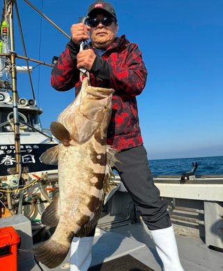 【釣果速報】福岡県第八春日丸でアラとの熱い戦いが何度も繰り広げられる！13kgサイズをゲット！