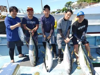 【釣果速報】神奈川県長助丸で18.00～30.00kgのキハダ上がる！マグロもアタリ祭り！ノッてる今、大物ゲットの夢を掴め！