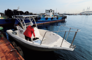 シーウルフの小型のボート