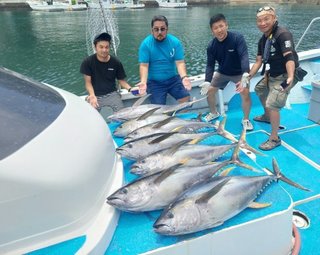 【釣果速報】静岡県恵丸でキハダマグロとの熱い戦いが何度も繰り広げられる！26kg＆20kgサイズをゲット！