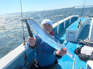 【釣果速報】MAX110cm！東京都の深川 吉野屋で110cm台のメーター級＆極太タチウオをGET！大物狙うなら今すぐ乗船して！