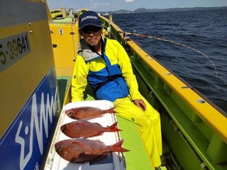 【釣果速報】神奈川県鴨下丸kawanaのマダイ船が好調！ゲストも多種多様！充実の釣行をお約束します！
