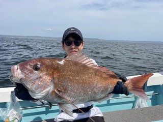 【釣果速報】神奈川県村本海事で4.60kgの良型マダイゲット！！一日アタリ続ける大興奮の釣行へGO！