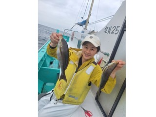 【釣果速報】良型アジ＆イサキがクーラーにぎっしり！神奈川県鶴丸で質も量も大満足の釣行を楽しもう！