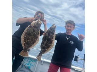 【釣果速報】和歌山県海虎で良型ヒラメゲット＆91cmの大型ブリも出た！連日安打継続中の今が乗りドキ！