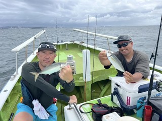 【釣果速報】神奈川県政信丸で良型アジのアタリ続く！40cmのデカアジも！家族や友達との釣りにもおすすめのターゲットです！