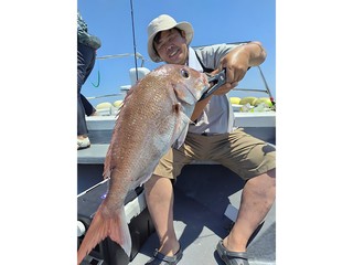 【釣果速報】これはめでタイ！福島県ジガーズでロクマルオーバーのマダイゲット！ゲストも豪華でクーラーボックスが華やかに！