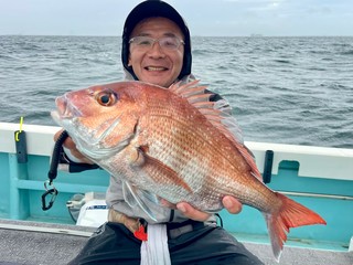 【釣果速報】1.30kgの良型マダイ出た！自己最高記録の大鯛を狙うなら神奈川県村本海事に乗船しよう！