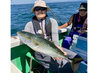 【釣果速報】神奈川県あまさけや丸でワラサ好調！美味しい3.50kgサイズで思わずにんまり！今後はアジやサバも爆釣の予感！