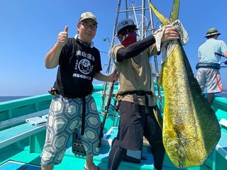 【釣果速報】良型アカハタ連続確保！短時間の出船でもお土産バッチリ！充実の釣行は静岡県久寿丸で！