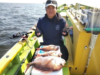 【釣果速報】マダイ・アジ・クロダイ上がる！人気魚種を狙うなら神奈川県鴨下丸kawanaに乗船だ！        