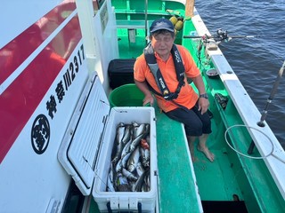 【釣果速報】神奈川県大松丸で45cmのギガアジはじめ良型アジ好調！家族や友達との釣りにもおすすめのターゲットです！