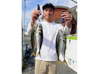 【釣果速報】神奈川県愛正丸でアジGET！最大40cm！サイズ良好な絶品アジを狙うなら今！