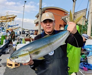 【釣果速報】神奈川県愛正丸でワラサ・イナダ・カンパチと人気魚種続々ゲット!いろいろな魚との出会いを楽しみたい人は即予約を!