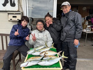 【釣果速報】イナダ・カンパチ・ヒラソーダが短時間でどんどん釣れる！神奈川県庄治郎丸で青物天国へGO！