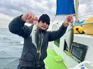 【釣果速報】神奈川県政信丸でアジの人気魚種を一気にGET！釣って楽しく食べておいしいお得な釣行です！