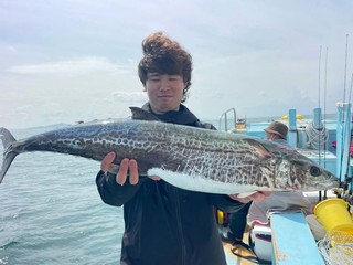 【釣果速報】愛知県政宝丸で巨大サワラ釣れる！良型マダイもキャッチ！順調にサイズアップしているターゲットをキャッチしに行こう！