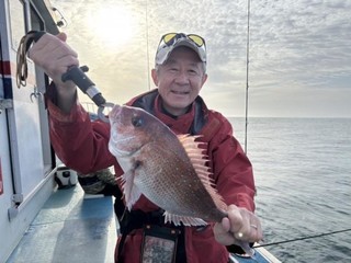 【釣果速報】千葉県優光丸で1.20kgの良型マダイをゲット！あなたもこの春は船釣りデビューしてみませんか？