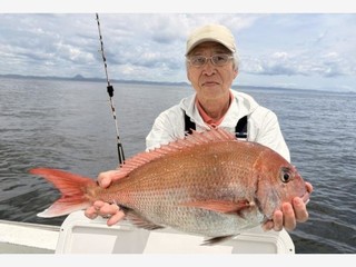 【釣果速報】神奈川県あまさけや丸でマダイ・イサキ・メジナと人気魚種続々ゲット！いろいろな魚との出会いを楽しみたい人は即予約を！
