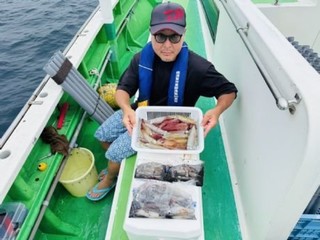 【釣果速報】神奈川県やまてん丸でマルイカMAX41匹ゲット！！次に記録を更新するのはあなただ！