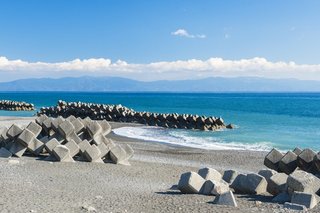 穴釣りって何 魅力満載の仕掛けの作り方など一挙大公開