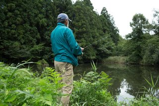 夏の快感トップウォーター釣りに挑戦しよう ブラックバスを水面に引き出すには