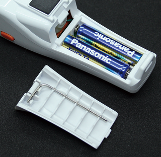 攻棚ワカサギモータードライブncは18年新発売のワカサギ釣り電動リール カウンターの無いコンパクトモデル