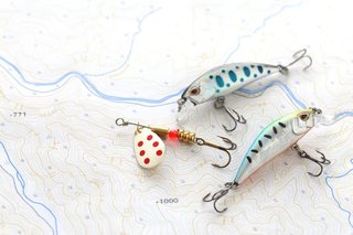 釣れる渓流ルアーの特徴とおすすめ9選 渓流釣りで使いたいタックルもご紹介