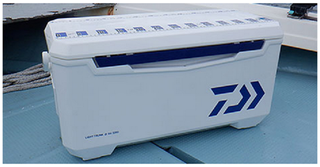 好評のcpメジャーステッカーに21年追加サイズが登場 クーラーボックスに貼って魚のサイズを測ろう