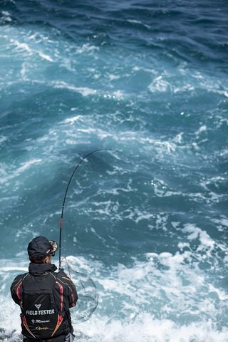 憧れのヒラスズキ 沖磯という選択肢 とある磯師 初めてのヒラスズキとの遭遇