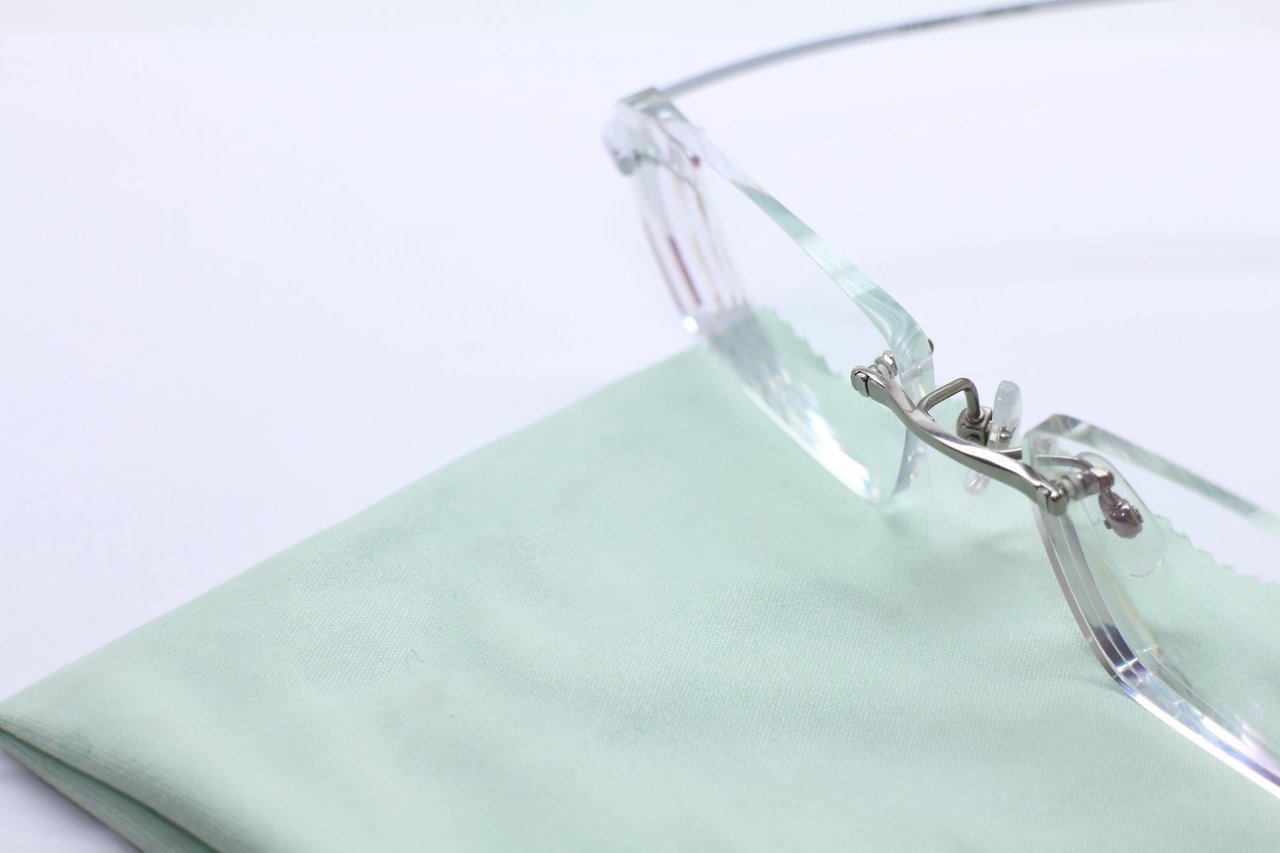透明のレンズの写真