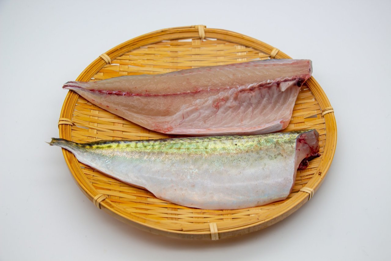 おろしたサバの写真