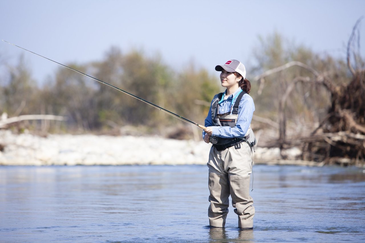ウェーダーを着た人の写真