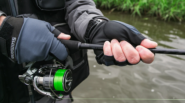 ロッドとリールのアップ写真