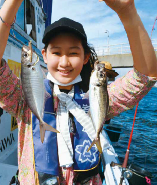 ダブル、トリプルで釣れまくり！東京湾のライトアジは秋も有望