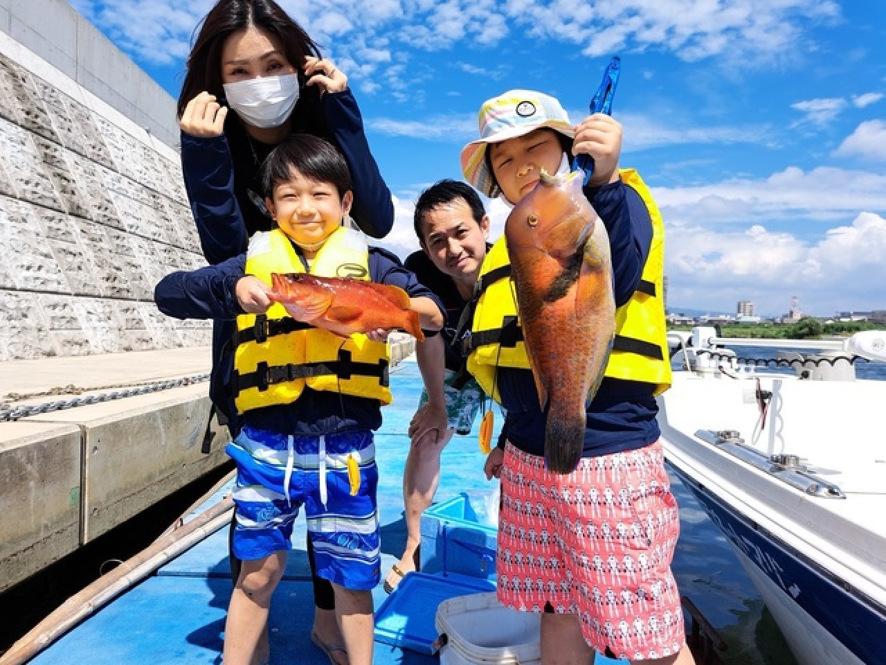 【釣果速報】子どもたちのテンションMAX！静岡県のプラネットマリンに乗ってアカハタをたくさんゲットしよう！