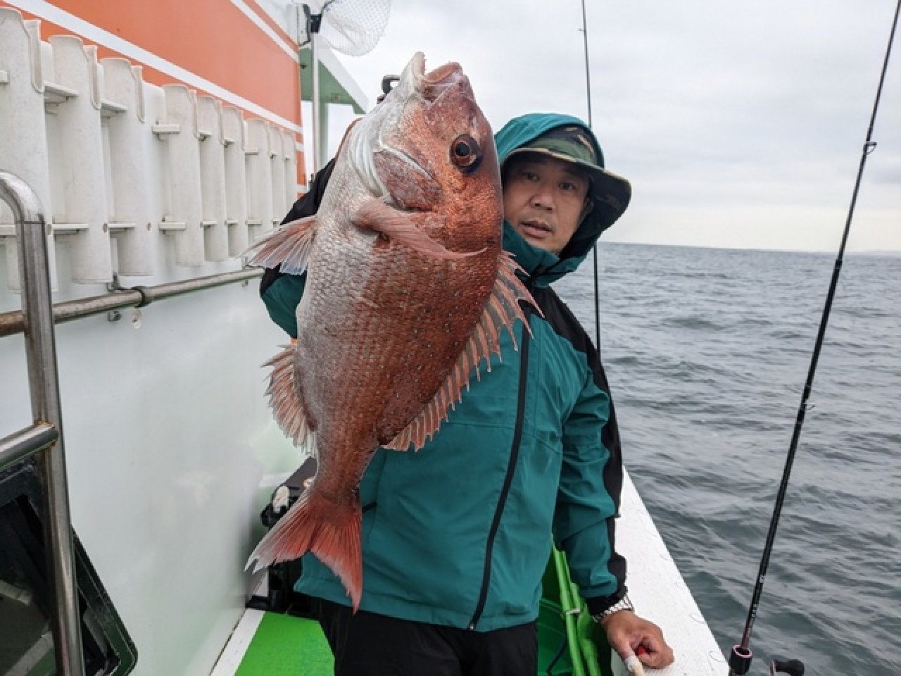 【釣果速報】茨城県弁天丸で1kg超えのマダイ連発！良型交じりで今後の釣行も期待大！