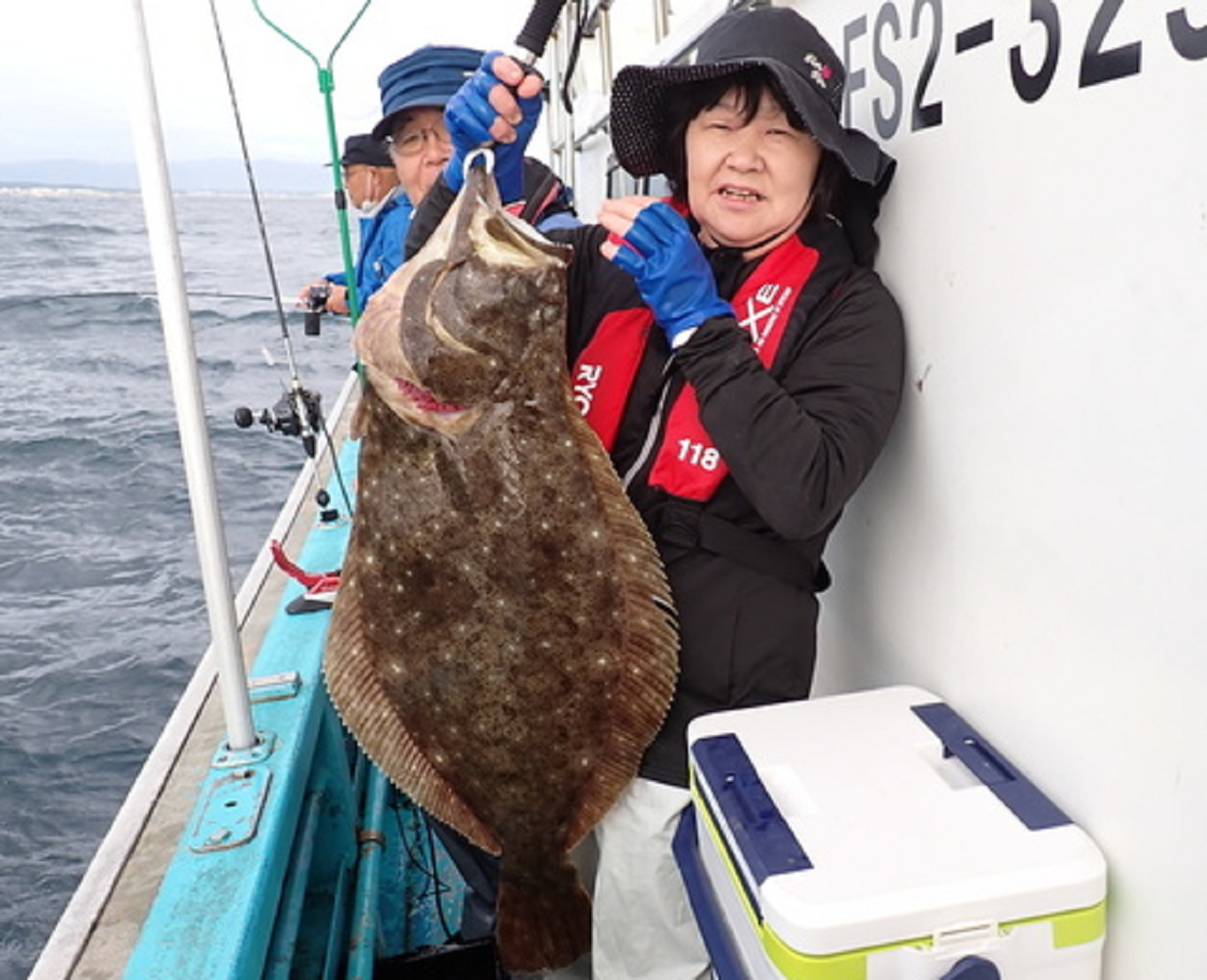 【釣果速報】福島県つりエサ豊漁で人気魚種が爆釣！？ヒラメやマゾイ、ワラサなど多彩な顔ぶれで船内大賑わい！