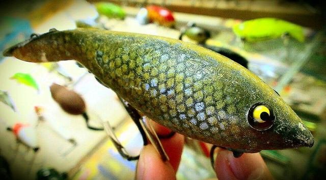 より本物っぽいルアーが釣れるって常識は勘違い おもしろいルアーの選び方とは