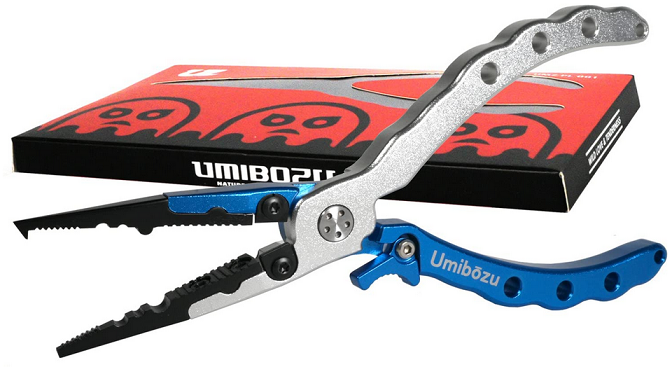 プライヤーのアップ写真