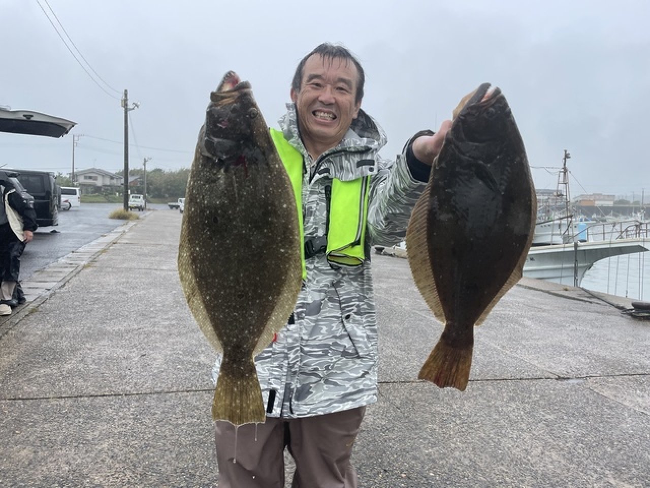 【釣果速報】千葉県三次郎丸でヒラメ高活性!全員ゲット&トップ13匹!好調なうちに海に繰り出そう!