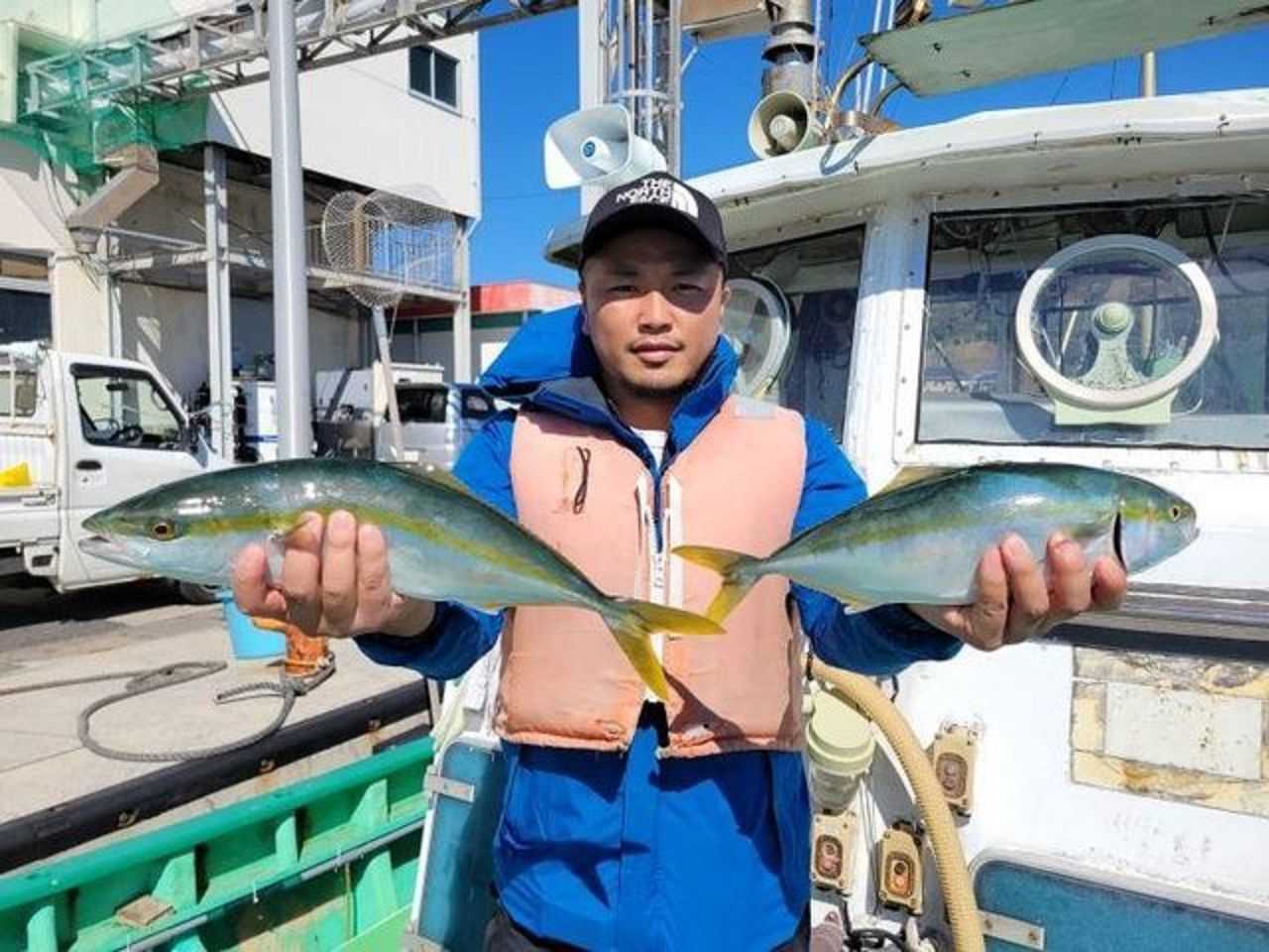 【釣果速報】神奈川県深田家でイナダ好調!釣り客全員が早々に目標達成し早上がり!仕立船予約で好きな魚を狙いに行こう!